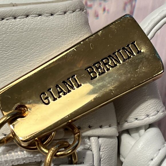 Giani Bernini Signature Logo White Genuine Leather Crossbody Bag/Purse. - Picture 6 of 12